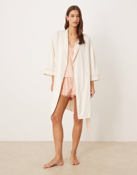 Chelsea Peers Bridal satin robe with lace trim in white - view 1