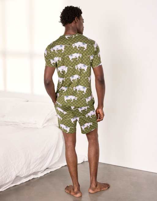 Chelsea Peers Checkerboard bison print short pyjama set in olive, 2 of 7