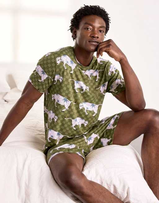 Chelsea Peers Checkerboard bison print short pyjama set in olive, 7 of 7