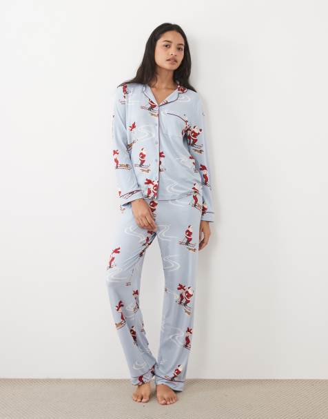 Chelsea Peers Christmas super soft pyjamassæt med knapper i blå med ski-Santa - view 1