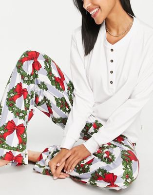 Chelsea Peers Christmas wreath long pyjamas with henly top in blue and white