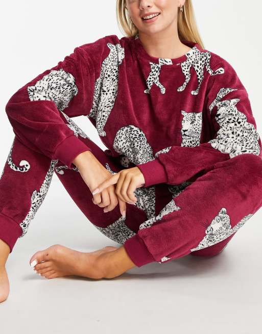 Chelsea Peers cosy leopard jumper and jogger set in burgundy