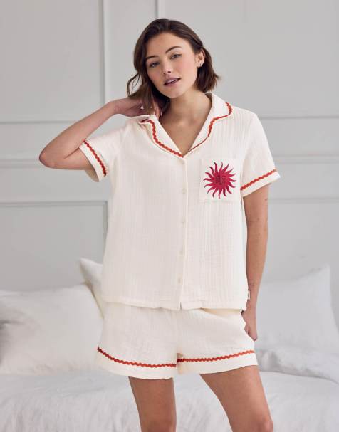 Chelsea Peers Cotton cheesecloth embroidered le soleil short pyjama set in off white - view 1