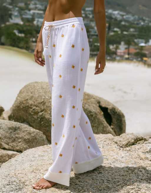 Chelsea Peers Cotton cheesecloth  embroidered sunburst trousers in white, 2 of 4