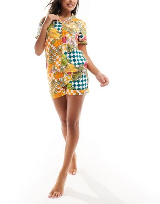 Chelsea Peers cotton short sleeve revere and short pyjama set in fruit checkboard print