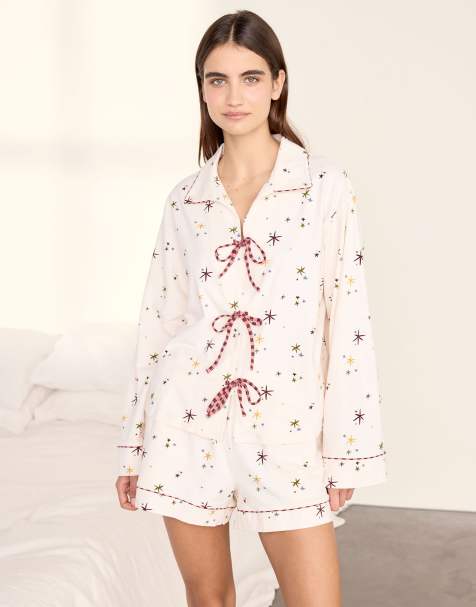 Chelsea Peers Cotton starlight print short pyjama set in off white - view 1