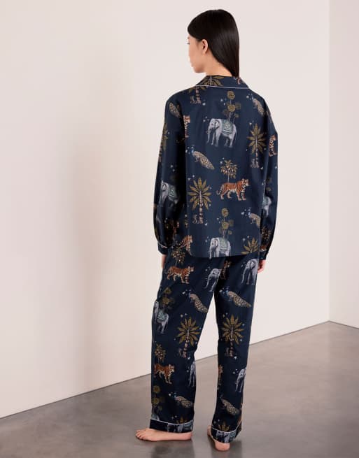 Chelsea Peers Cotton twilight safari print long pyjama set in navy, 2 of 6