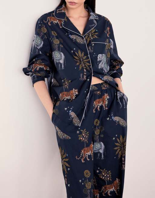 Chelsea Peers Cotton twilight safari print long pyjama set in navy, 3 of 6
