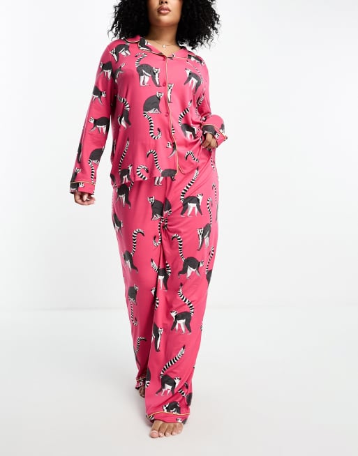 Chelsea Peers Curve – Chockrosa lemurmönstrad pyjamas i jersey med knappförsedd topp och byxor – Exklusivt hos ASOS 