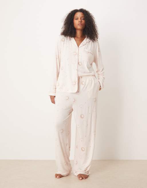 Chelsea Peers Curve - Pigiama con stampa celestiale tono su tono in poliestere con top a maniche lunghe con rever