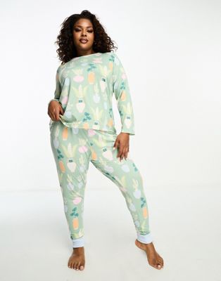 Chelsea Peers Curve poly long sleeve top and jogger pyjama set in sage plant print