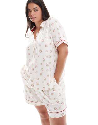 Curve poly short sleeve revere pajama set in ditsy strawberry print-Multi