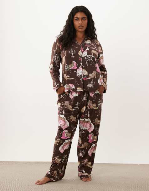 Chelsea Peers Curve Pyjama-Set mit Knopfleiste und neutralem Leopardenmuster - view 1