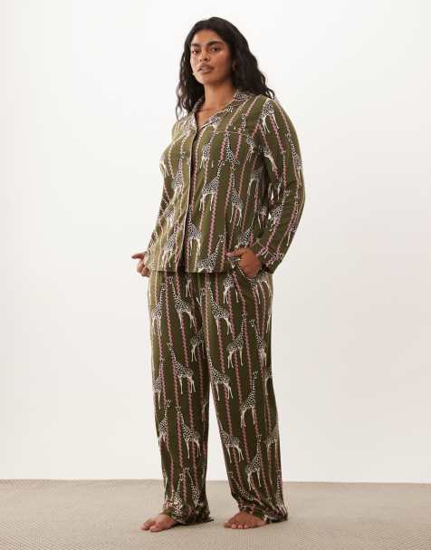 Chelsea Peers Curve super soft button up pyjama set in green and pink squiggle giraffe print - view 1