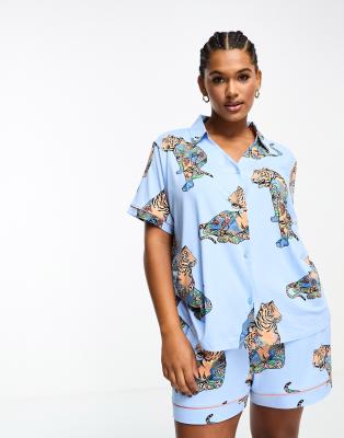 Chelsea Peers Curve V Neck Printed Button Up Poly Short PJ Set in blue lotus tiger print