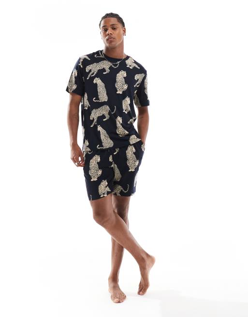 Chelsea Peers - Ensemble de pyjama avec short et t-shirt à imprimé léopard, 2 de 4