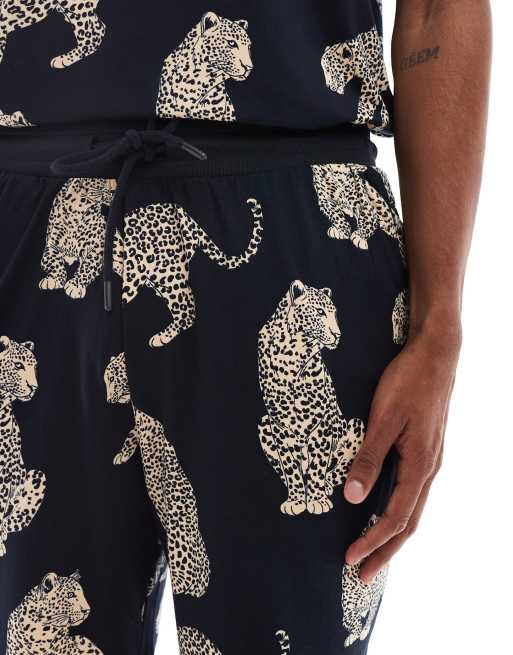 Chelsea Peers - Ensemble de pyjama avec short et t-shirt à imprimé léopard, 3 de 4