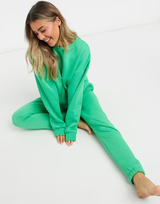 Green store apple sweatpants