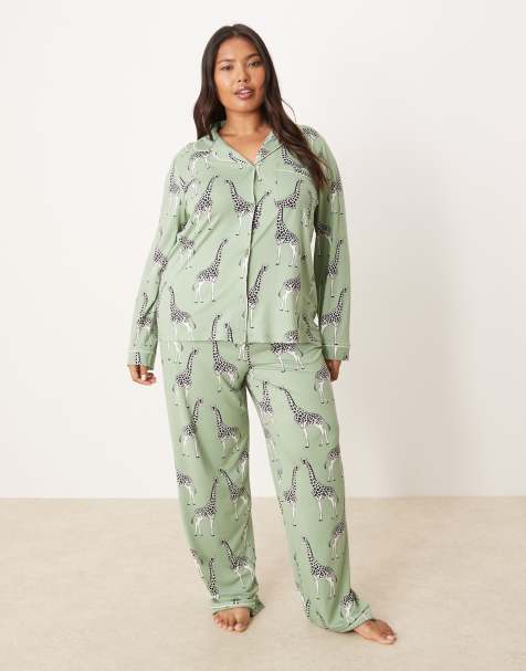 Chelsea Peers Exclusive Curve long sleeve revere shirt & pants pyjama set in sage green giraffe print - view 1