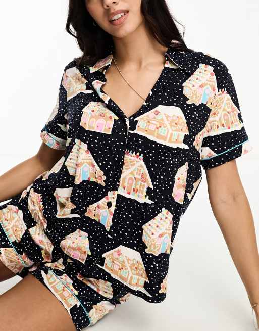 Chelsea Peers Exclusive gingerbread print short sleeve top and