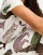 Thumbnail 3 van 4