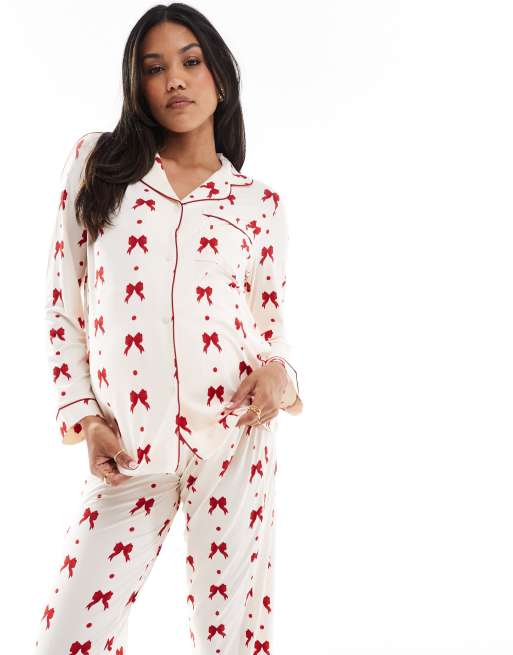 Chelsea Peers Exclusive Maternity poly red bow print pyjama set in cream, 2 of 4
