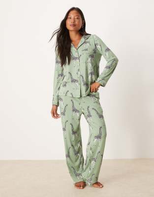 Chelsea Peers Petite Chelsea Peers Exclusive Petite Long Sleeve Revere Top & Pants Pajama Set In Green