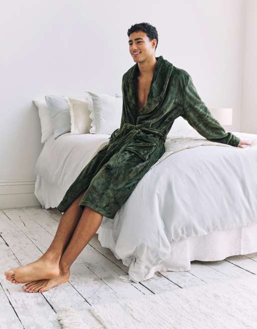 Chelsea Peers Fleece dressing gown - khaki in khaki, 2 of 4