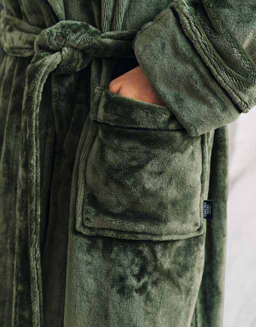 Chelsea Peers Fleece dressing gown - khaki in khaki, 3 of 4