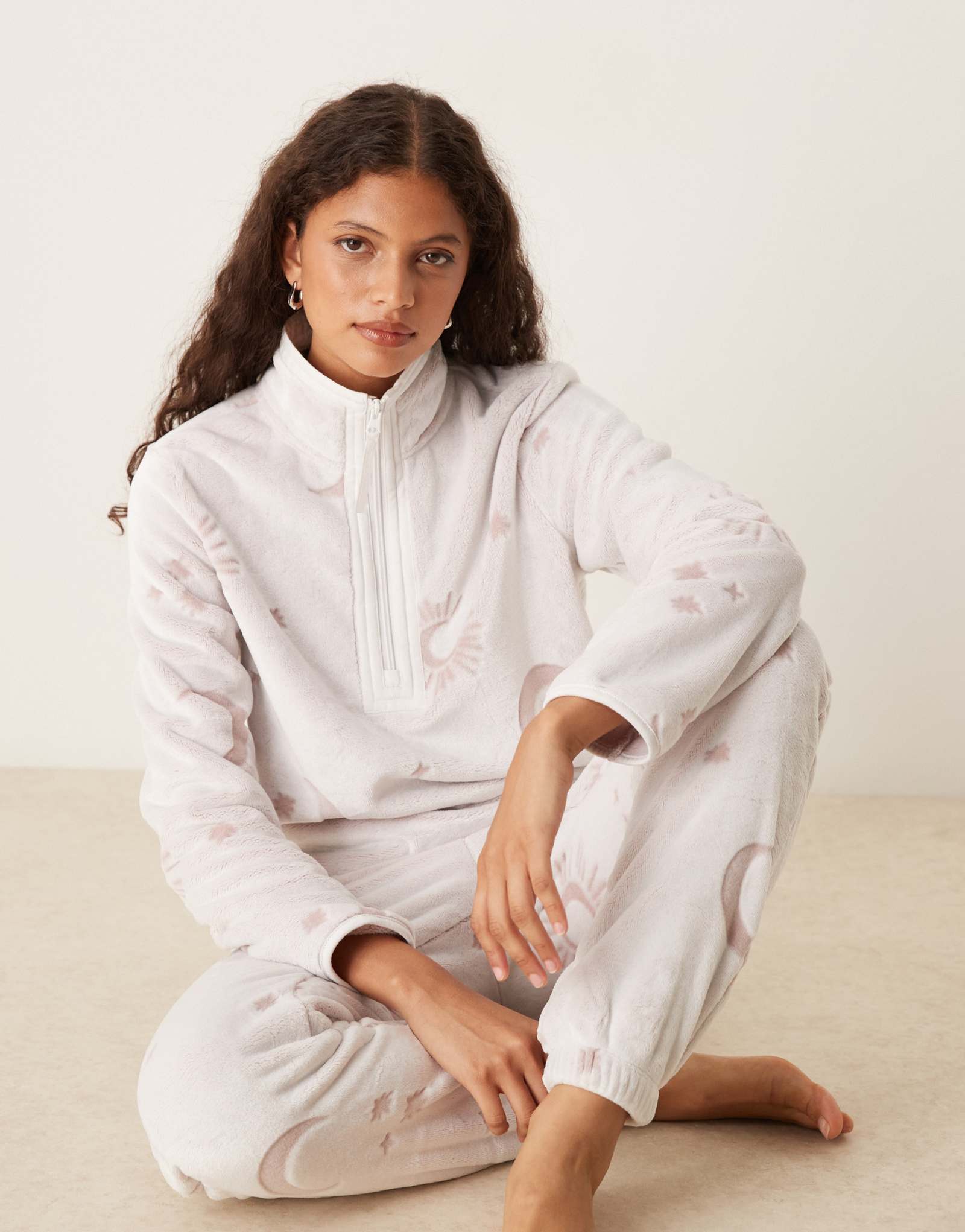 Флисовый комплект для отдыха Chelsea Peers с принтом в виде звезд в тон