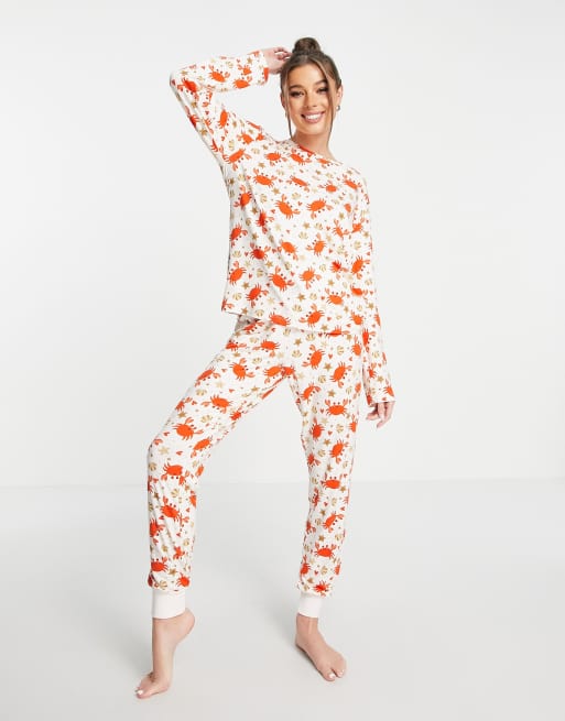 Chelsea Peers – Krämvit, krabbmönstrad, lång pyjamas