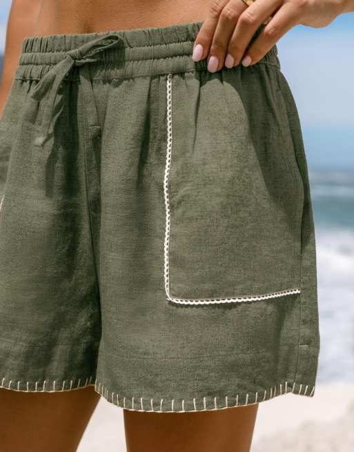 Chelsea Peers Linen-blend shorts in khaki, 3 of 4