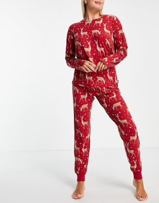 Chelsea Peers Chelsea Peers long sleeve top and jogger pyjama set in red deer print