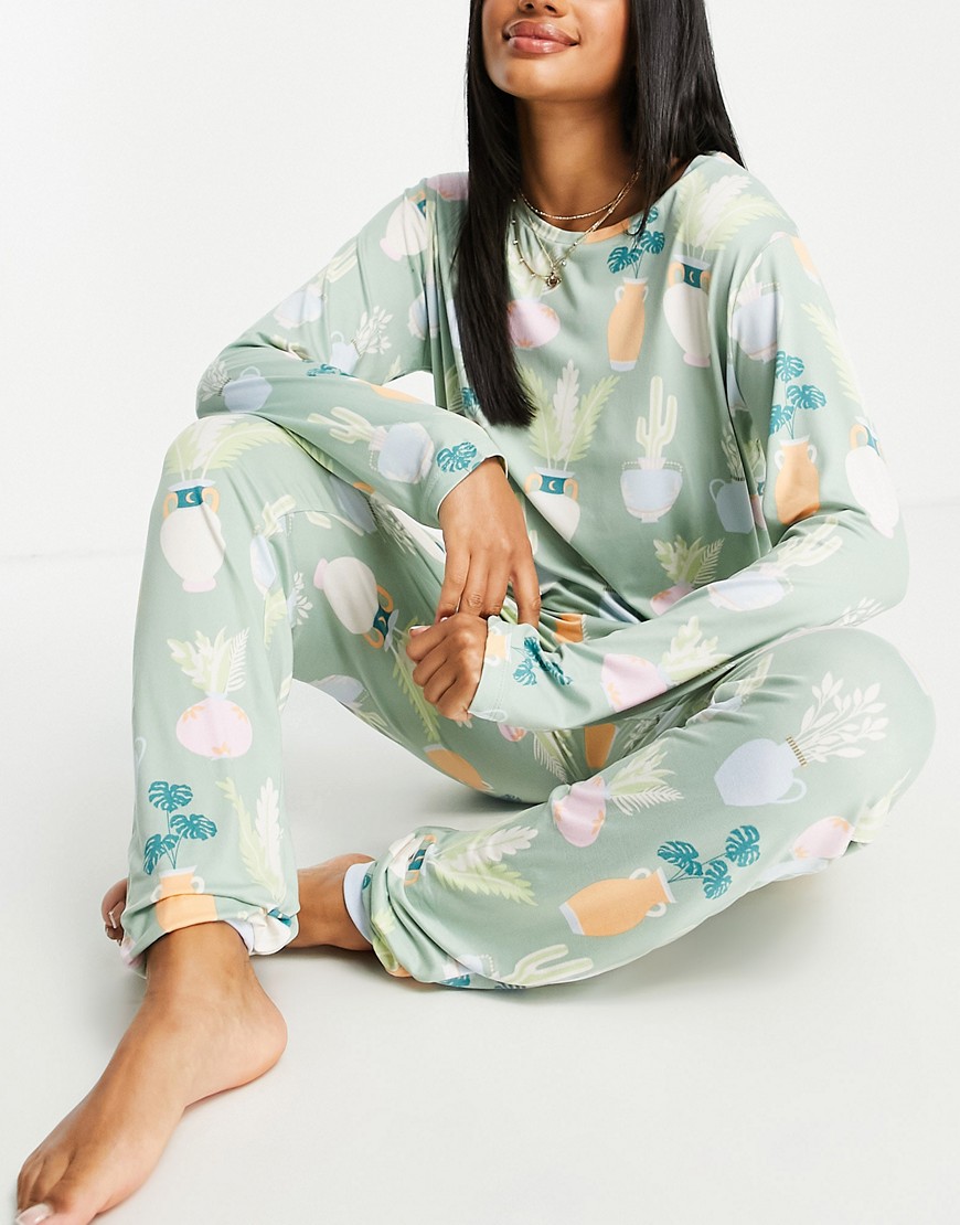 Chelsea Peers long sleeve top and sweatpants pajama set in sage plant print-Green