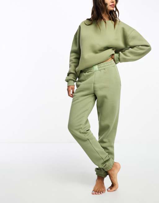 Chelsea Peers lounge co-ord joggers in sage green