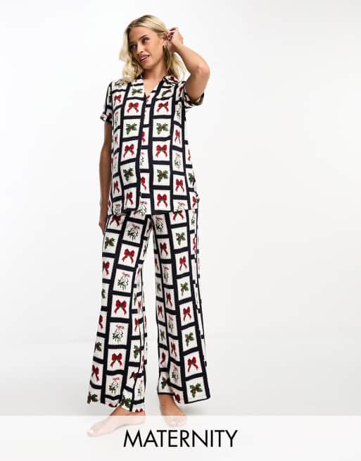 Chelsea Peers Maternity christmas bows wide leg pyjamas in navy and white