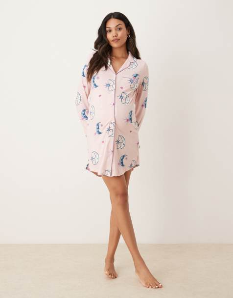 Chelsea Peers Maternity long sleeve night shirt in pink night sky print - view 1