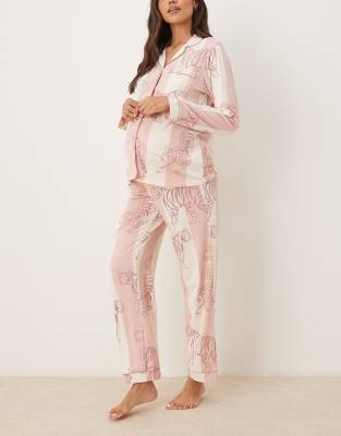 Chelsea Peers Chelsea Peers Maternity poly long sleeve revere pyjama set in leopard stripe print-Pink