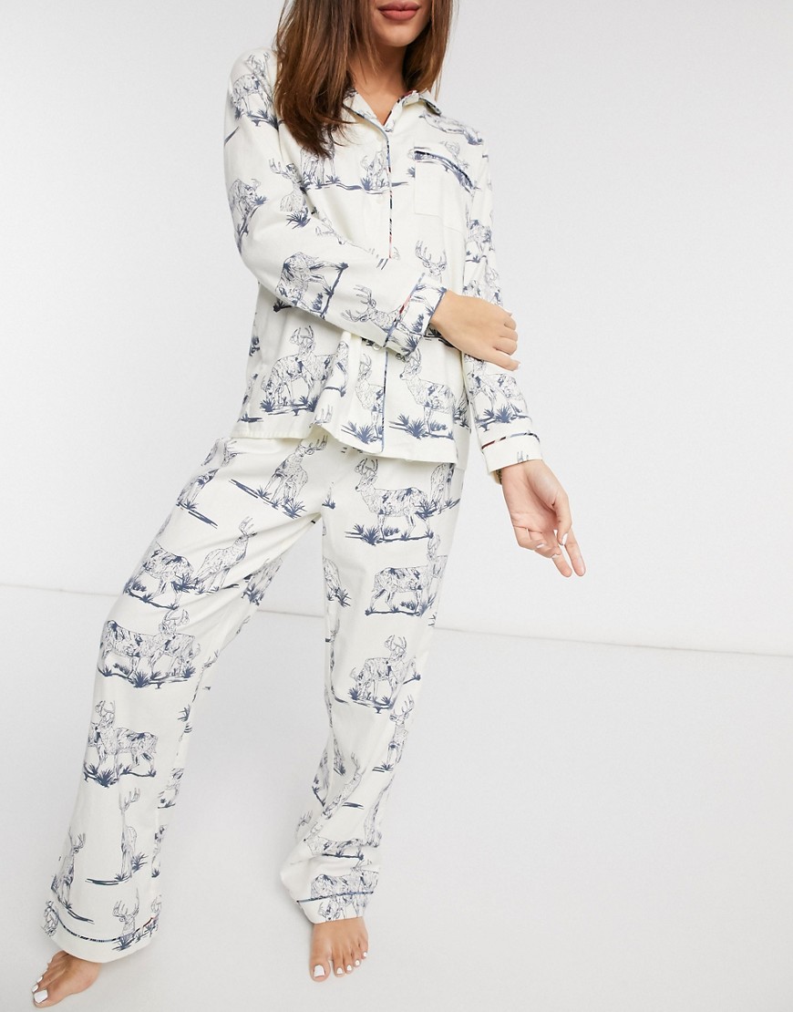 Chelsea Peers organic cotton sketchy stag print long camp collar pajama set in cream-White