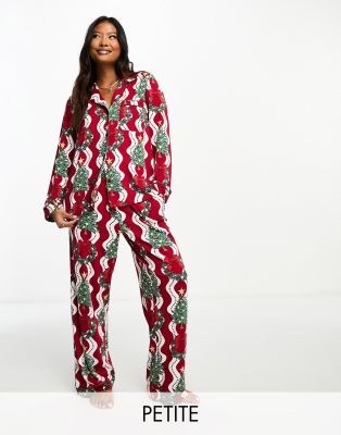 Chelsea Peers Petite Chelsea Peers Petite Christmas print pyjama set in multi