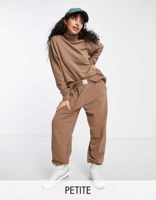 women's polo jogger set