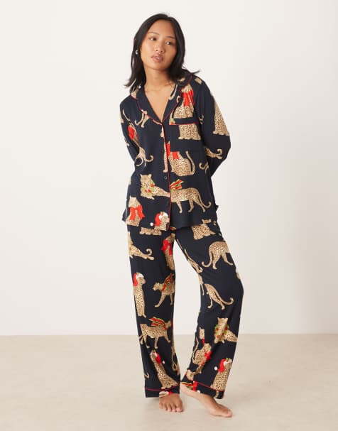 Chelsea Peers Petite poly long sleeve revere pyjama set in Christmas leopard print - view 1