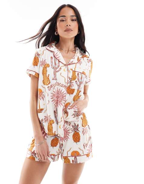 Chelsea Peers - Pigiama in poliestere con stampa paradise con camicia a maniche corte e rever e pantaloncini - view 1