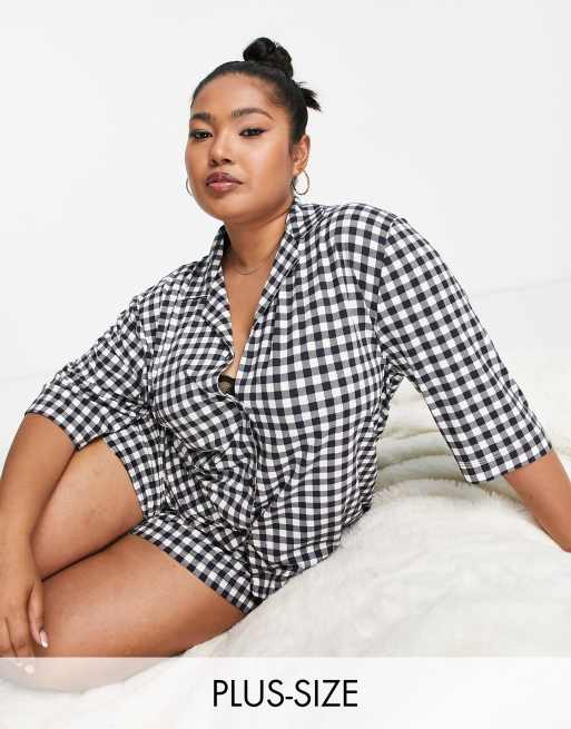 Chelsea Peers Plus - Korte pyjamaset met zwarte gingham ruitjes