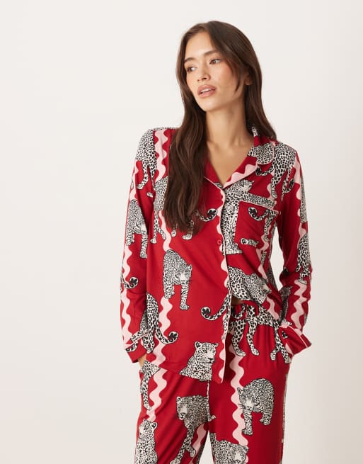 Chelsea Peers poly long sleeve camp collar pajama set in leopard wiggle striped print