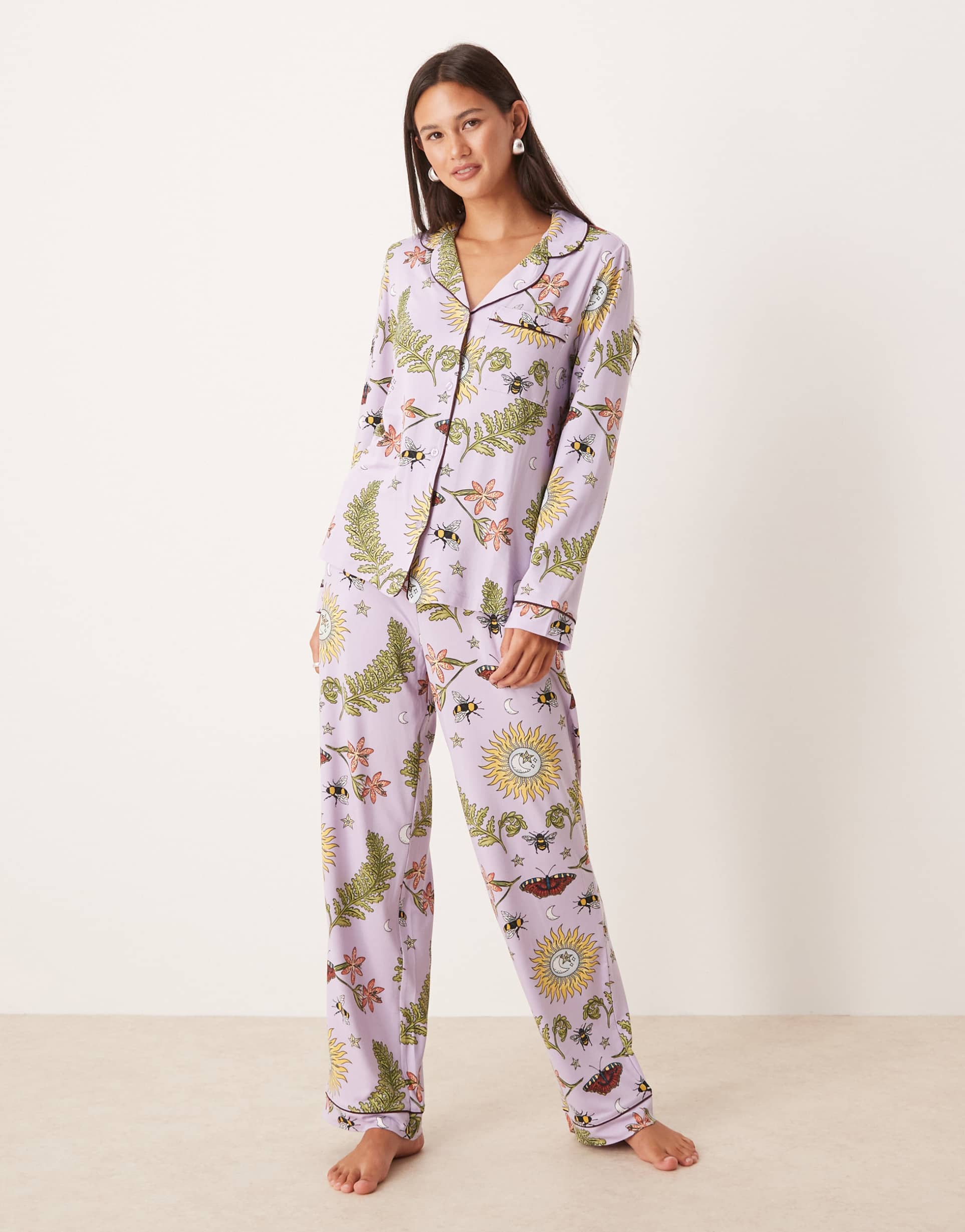 chelsea peers poly long sleeve camp collar pajama set in moonlit woodland print