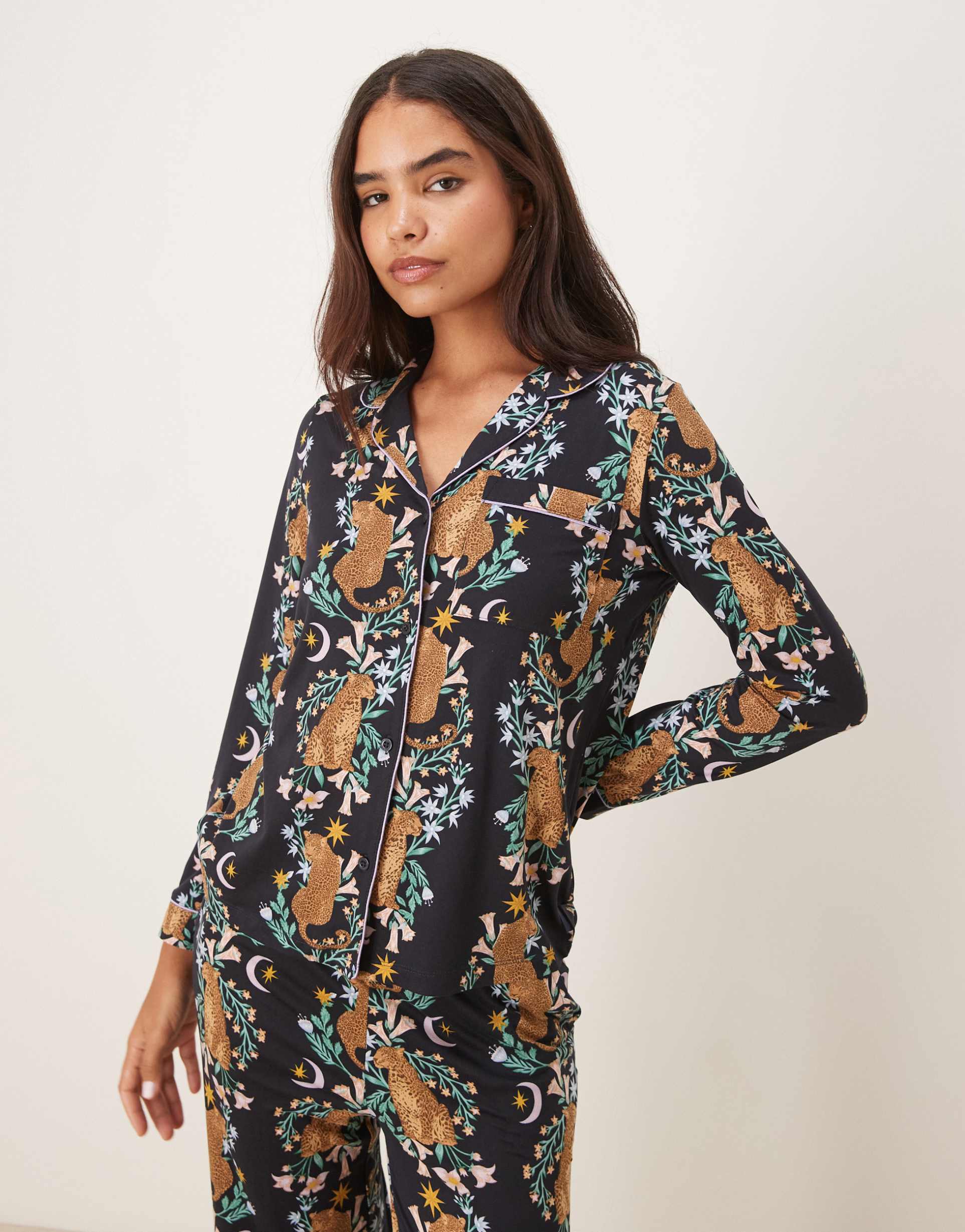 chelsea peers poly long sleeve camp collar pajama set in navy botanical tiger print