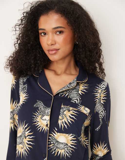 Chelsea Peers poly long sleeve camp collar pajama set in sun and zebra print