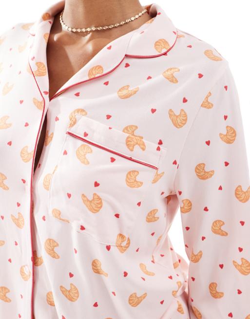 Chelsea Peers poly long sleeve revere pajama set in croissant print