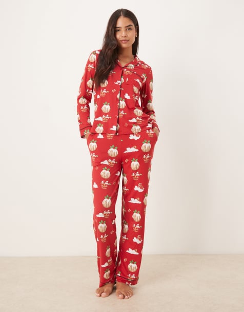Chelsea Peers poly long sleeve revere pyjama set in Christmas pudding balloon print - view 1